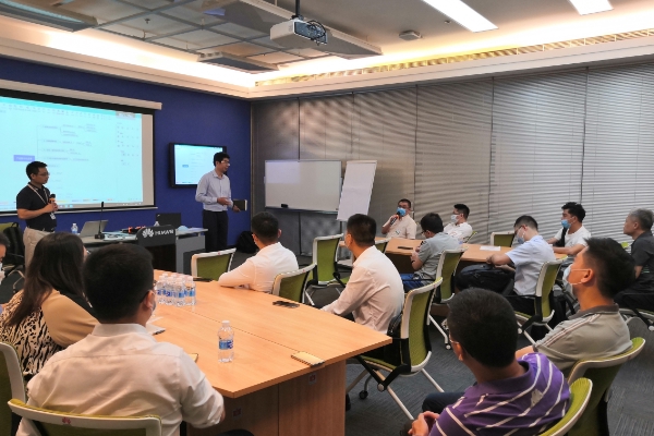 中大咨詢:中大咨詢攜企業(yè)高管走進(jìn)華為,交流前沿?cái)?shù)字化轉(zhuǎn)型實(shí)踐心得 中大咨詢:中大咨詢攜企業(yè)高管走進(jìn)華為,交流前沿?cái)?shù)字化轉(zhuǎn)型實(shí)踐心得